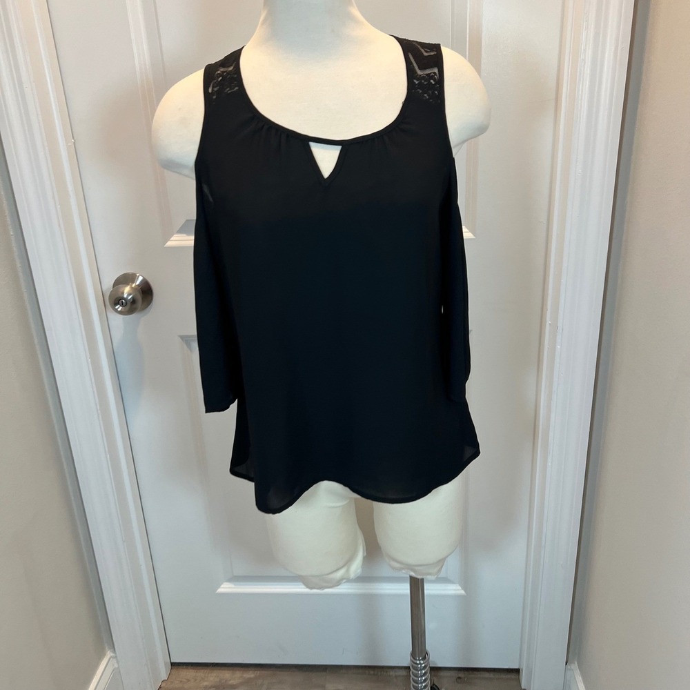 Candies Black Cold Shoulder‎ Lace Trim V Neck Cutout Blouse M Flirty Elegant